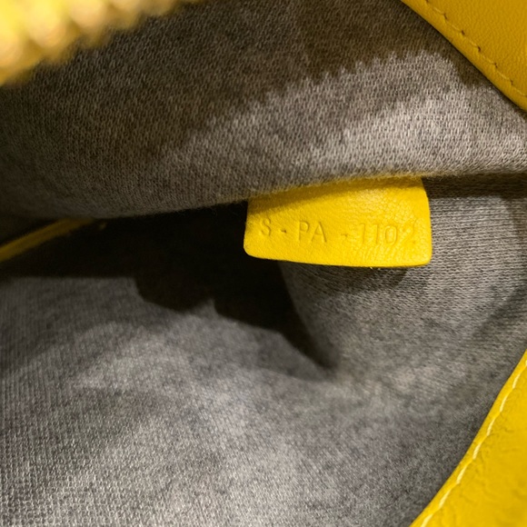 Celine Trio Bag - Picture 11 of 15